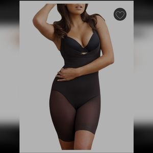 NWT- MIRACLE SUIT. Singlette.